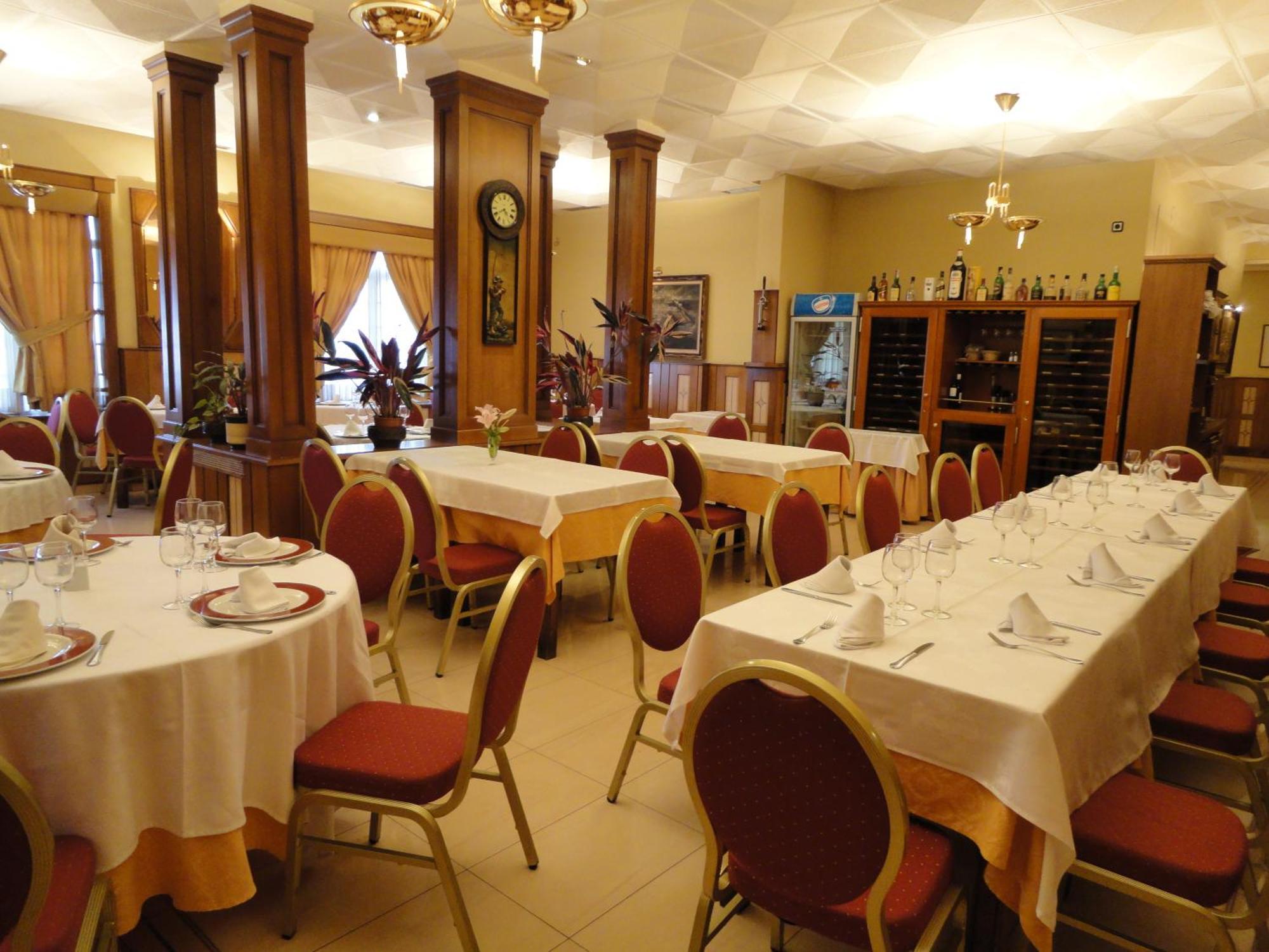 Hotel La Maruxina Ла-Аламеда-де-ла-Сагра Экстерьер фото