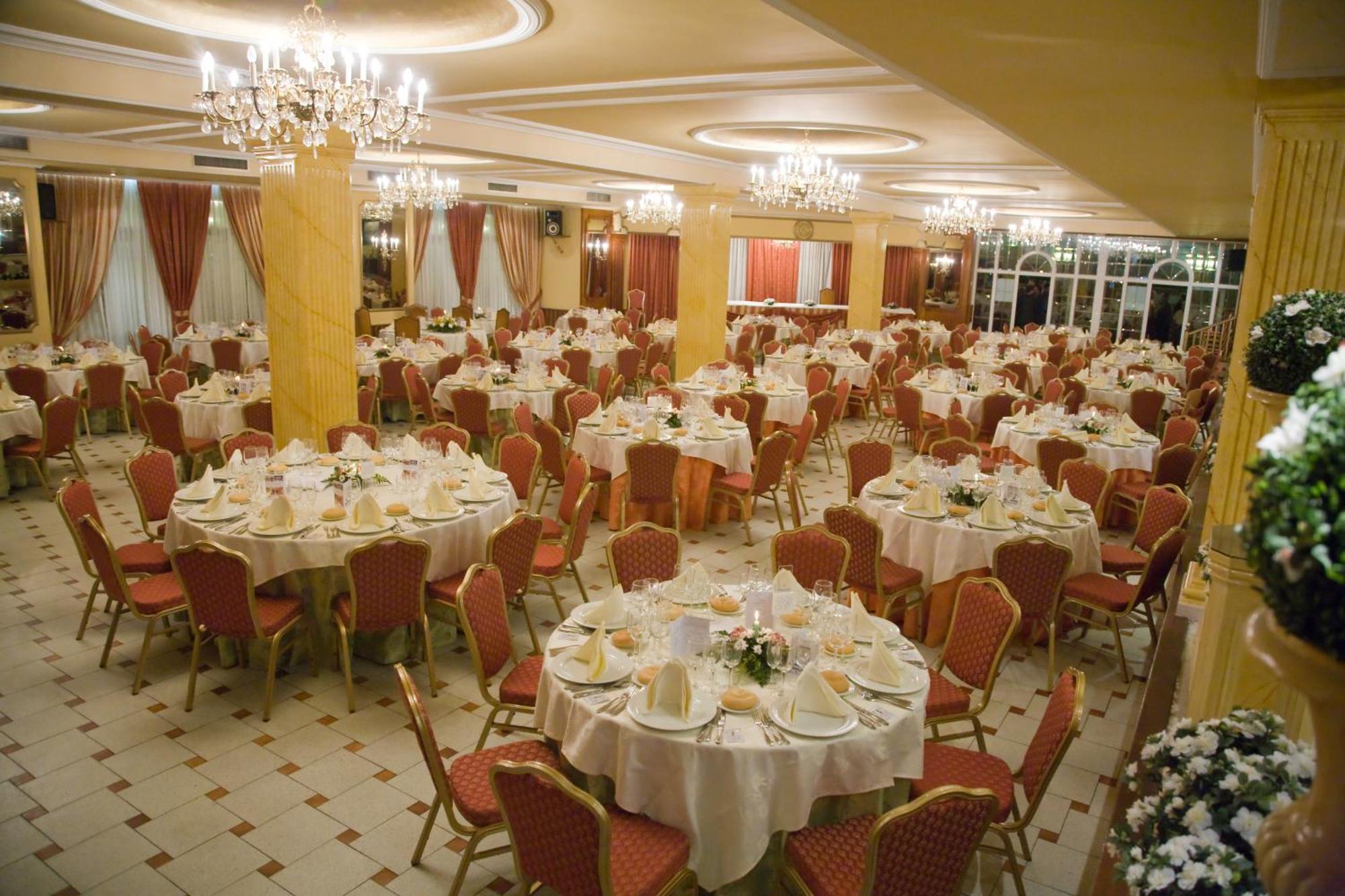 Hotel La Maruxina Ла-Аламеда-де-ла-Сагра Экстерьер фото