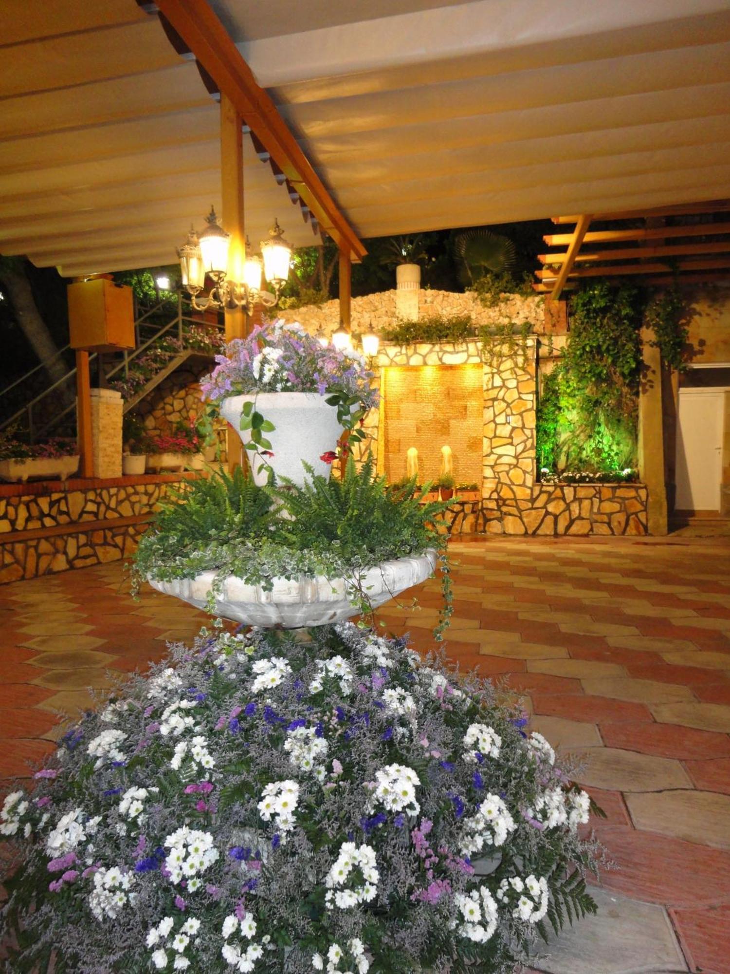 Hotel La Maruxina Ла-Аламеда-де-ла-Сагра Экстерьер фото